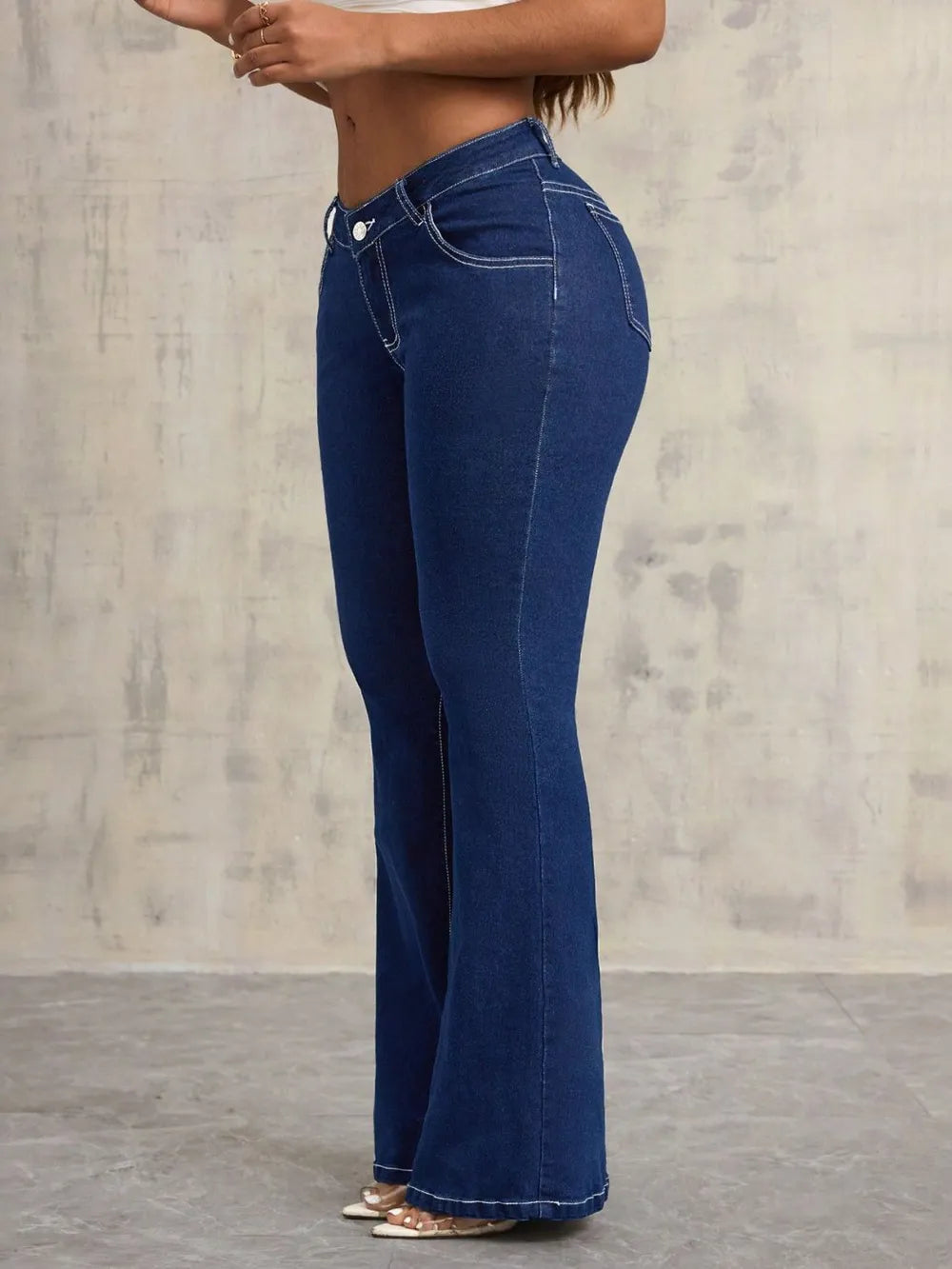 Dark-Wash Jeans with Pockets