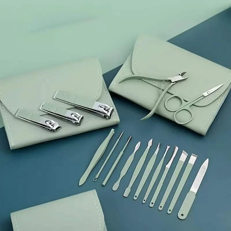 Manicure Tool Set with Travel Case, 16 Pieces