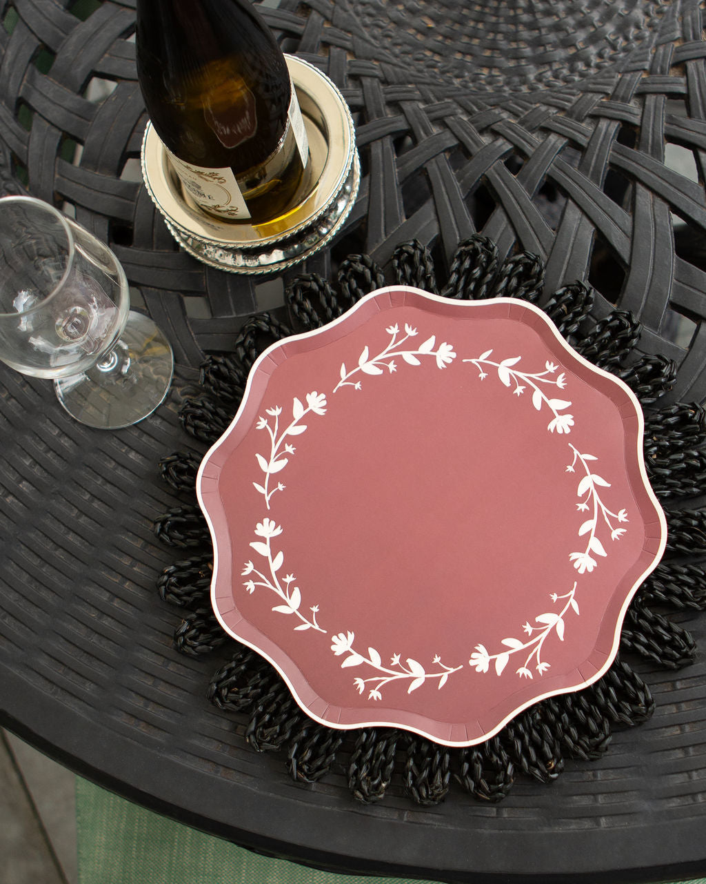 Berry Garland Holiday Dinner Plates – Set of 12
