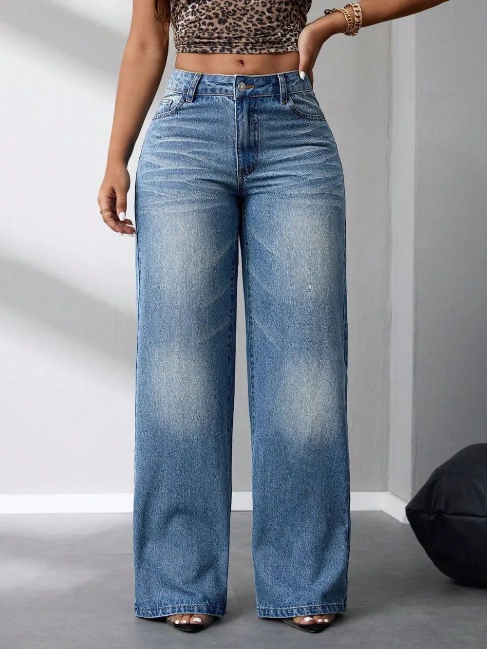 Light-Wash Wide-Leg Jeans
