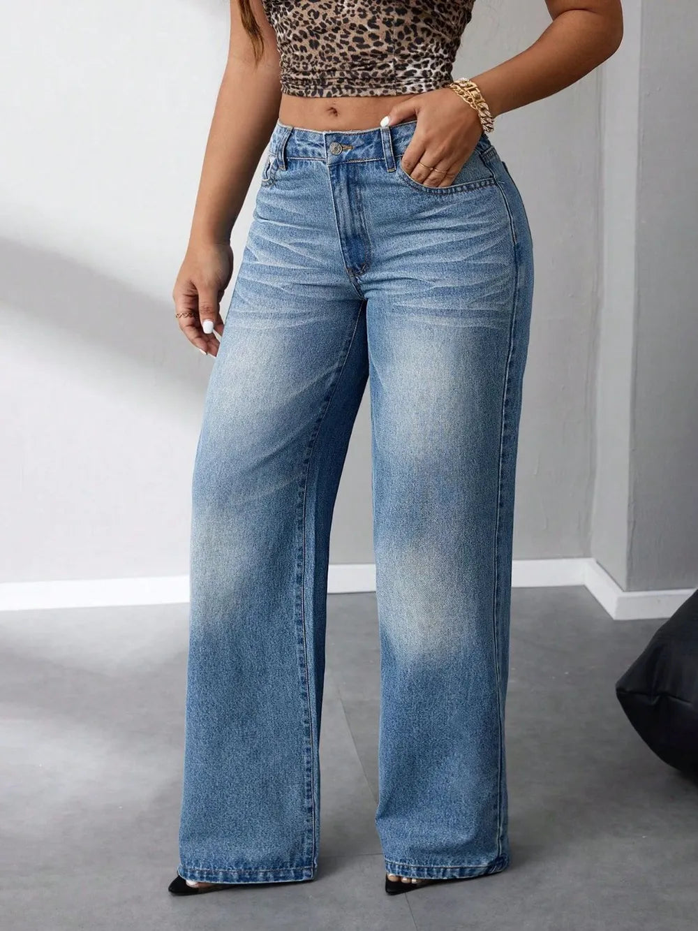 Light-Wash Wide-Leg Jeans