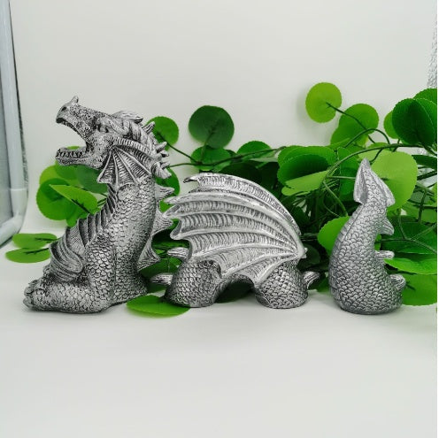 Gothic Dragon Garden Statue – Black or White