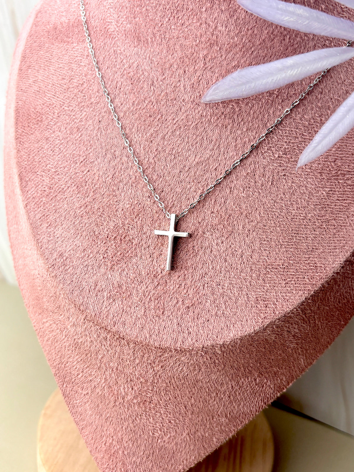 925 Sterling Silver Cross Necklace – 18-Inch Chain