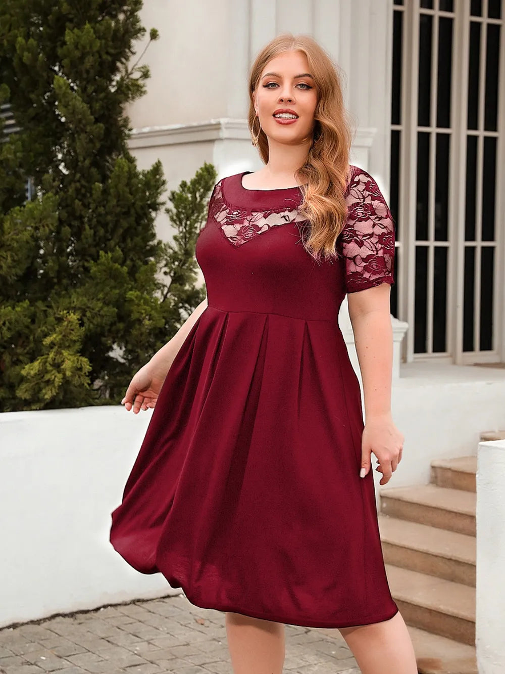 Women's Plus Size Ruched Short-Sleeve Dress