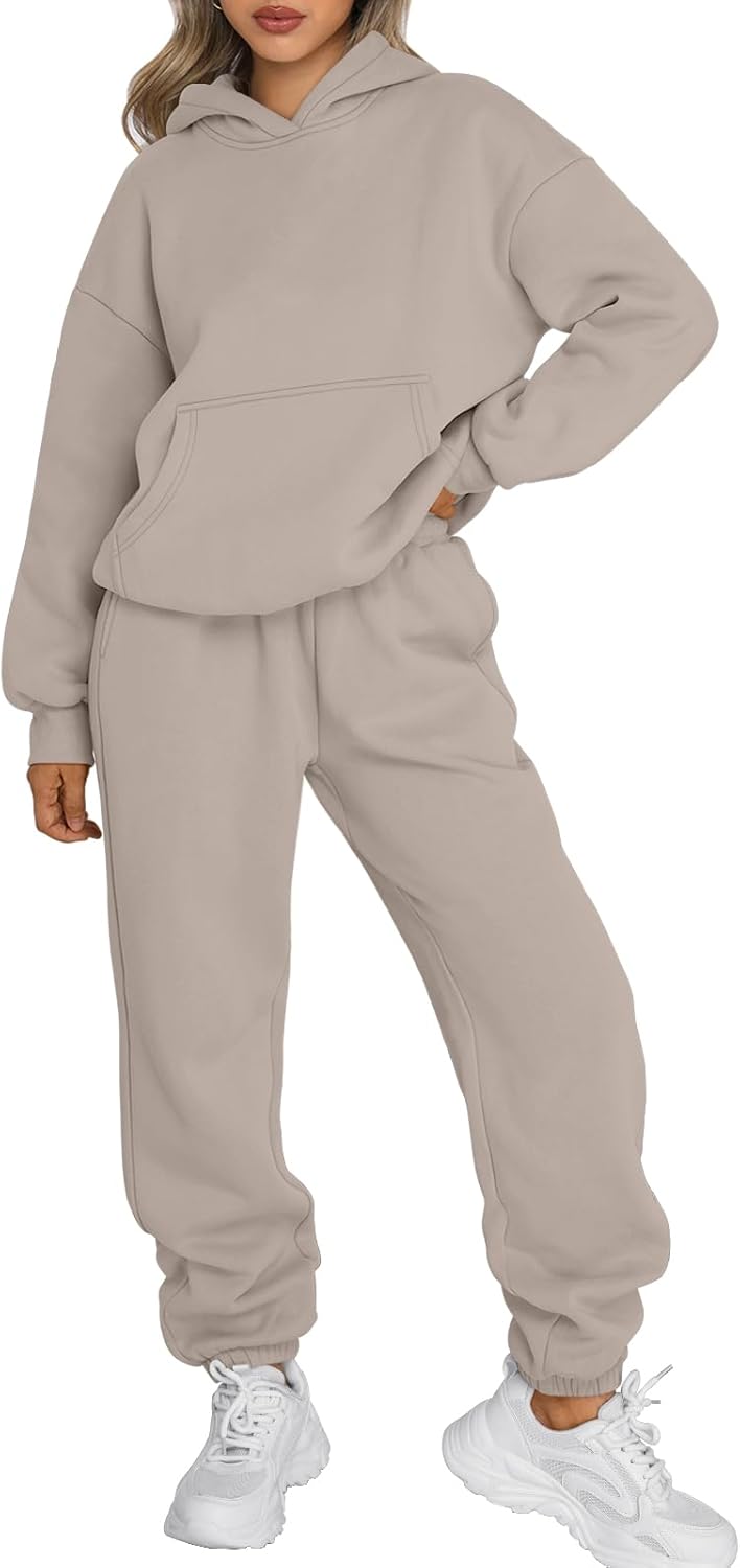 Trendy Queen Women’s Hoodie & Sweatpants Set