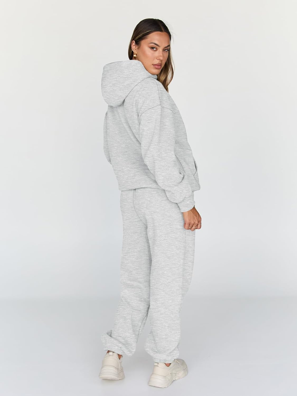 Trendy Queen Women’s Hoodie & Sweatpants Set
