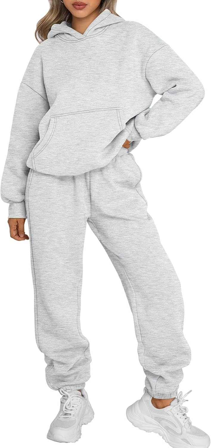 Trendy Queen Women’s Hoodie & Sweatpants Set