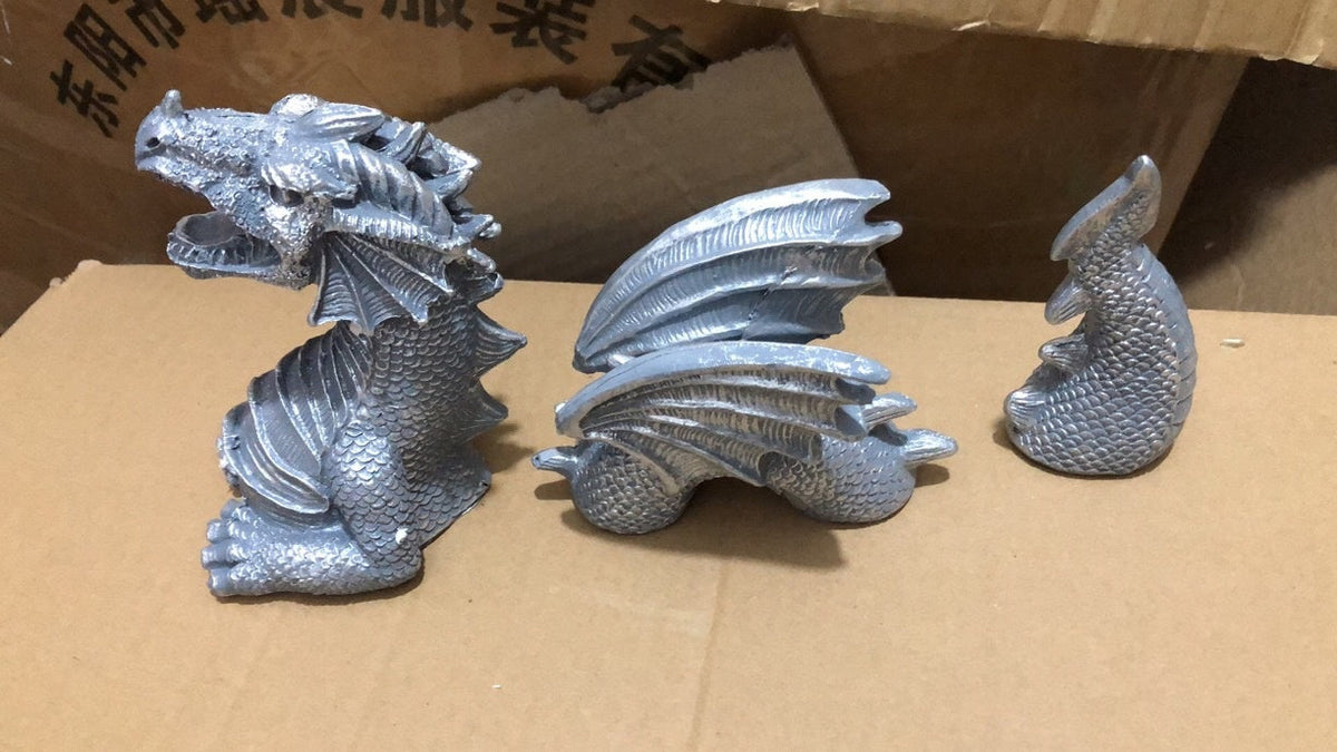 Gothic Dragon Garden Statue – Black or White