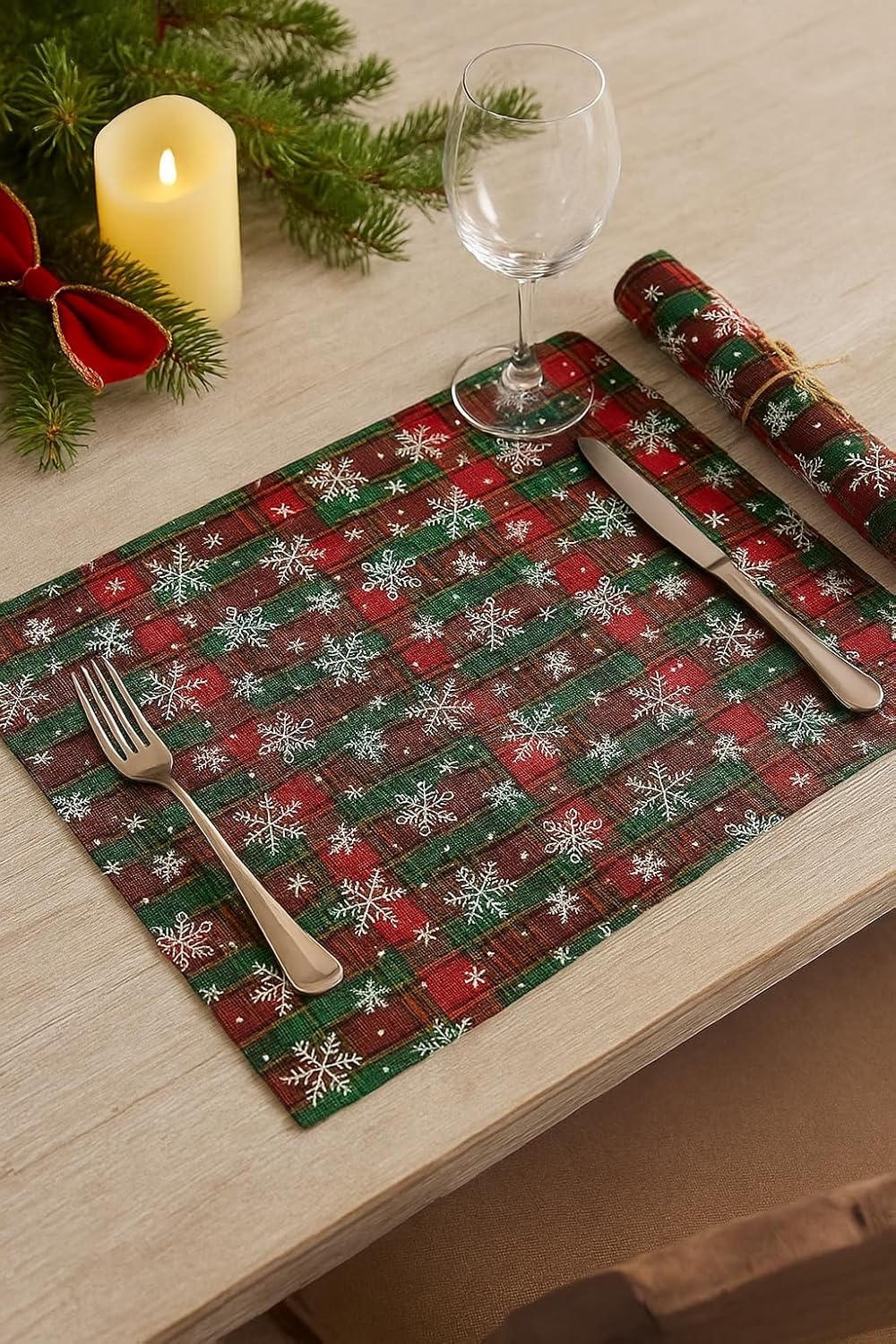 Red & Green Tartan Snowflake Placemats – Set of 4