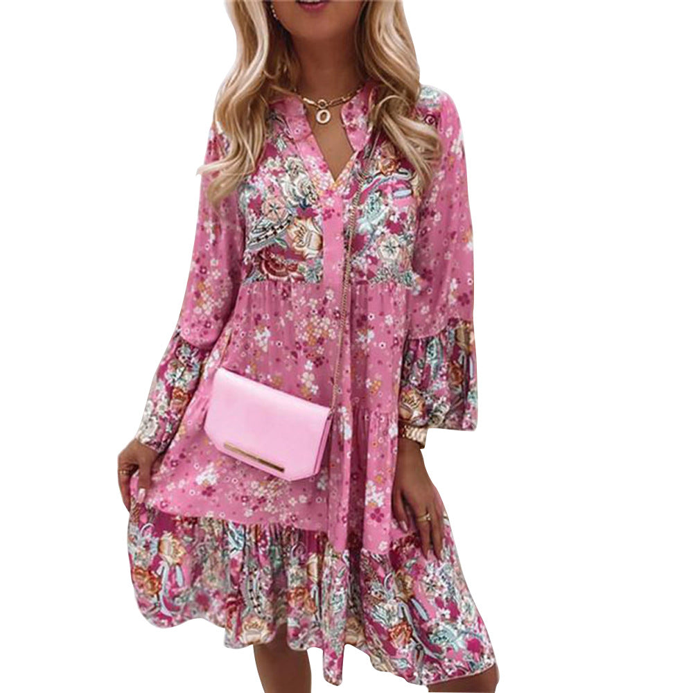 Women's Plus Size V-Neck Floral Flare-Sleeve Dress