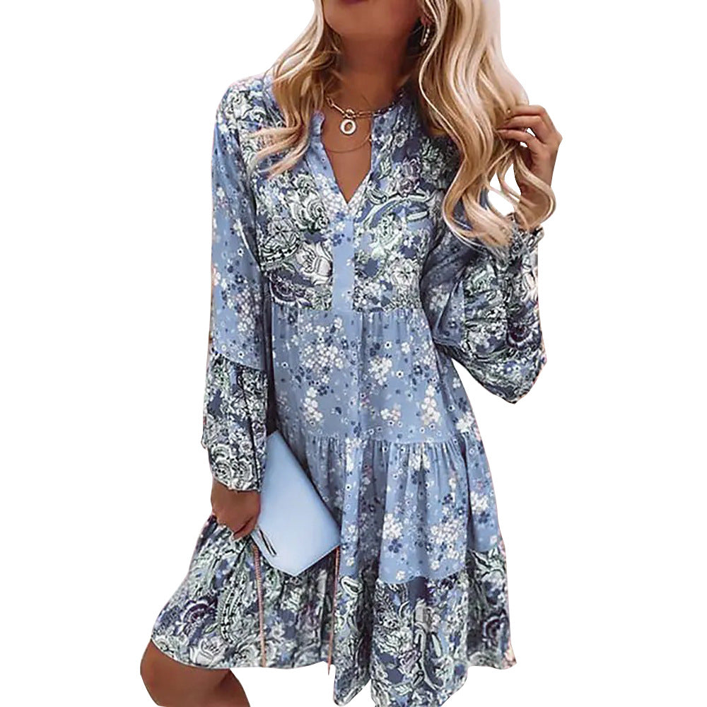 Women's Plus Size V-Neck Floral Flare-Sleeve Dress