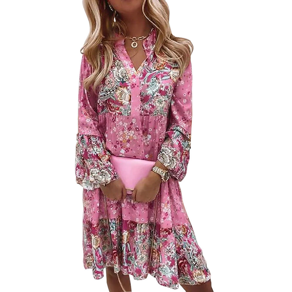 Women's Plus Size V-Neck Floral Flare-Sleeve Dress