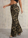 Camouflage Wide-Leg Jeans