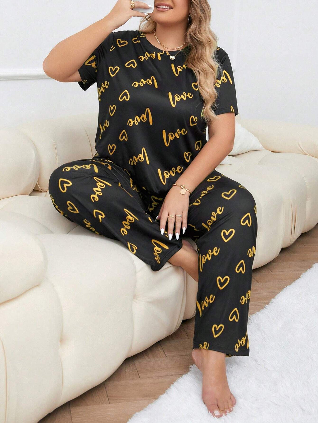 Women's Plus Size Heart-Print Pajama Set