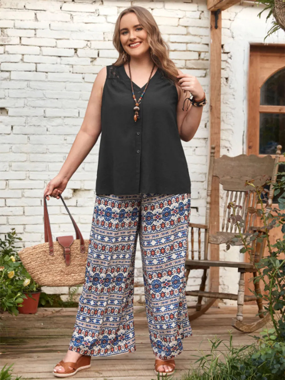 Women's Plus Size Lace-Detail V-Neck Tank