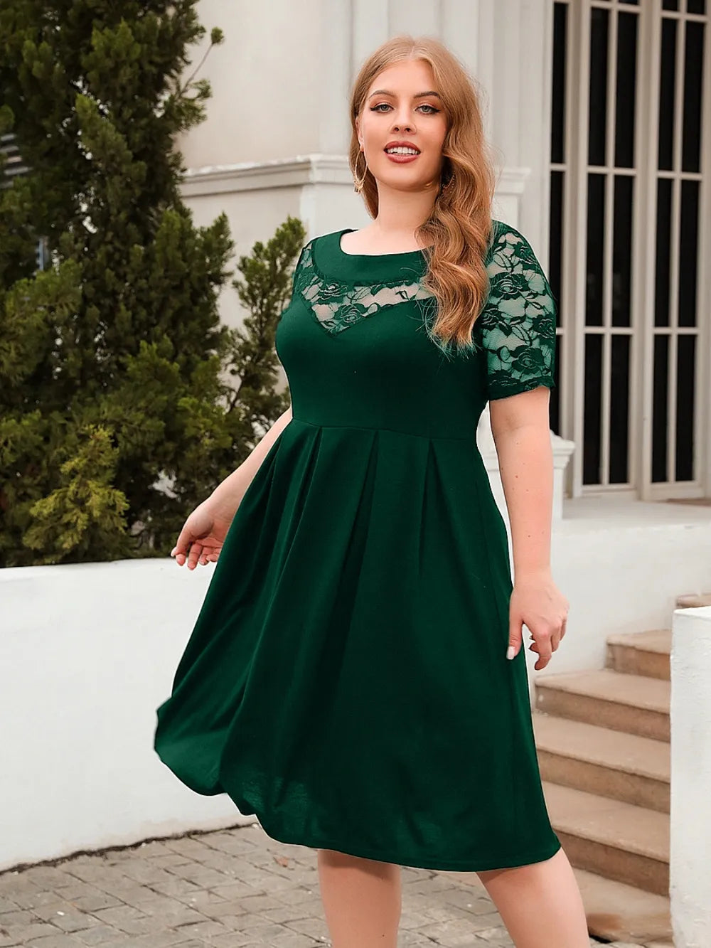 Women's Plus Size Ruched Short-Sleeve Dress