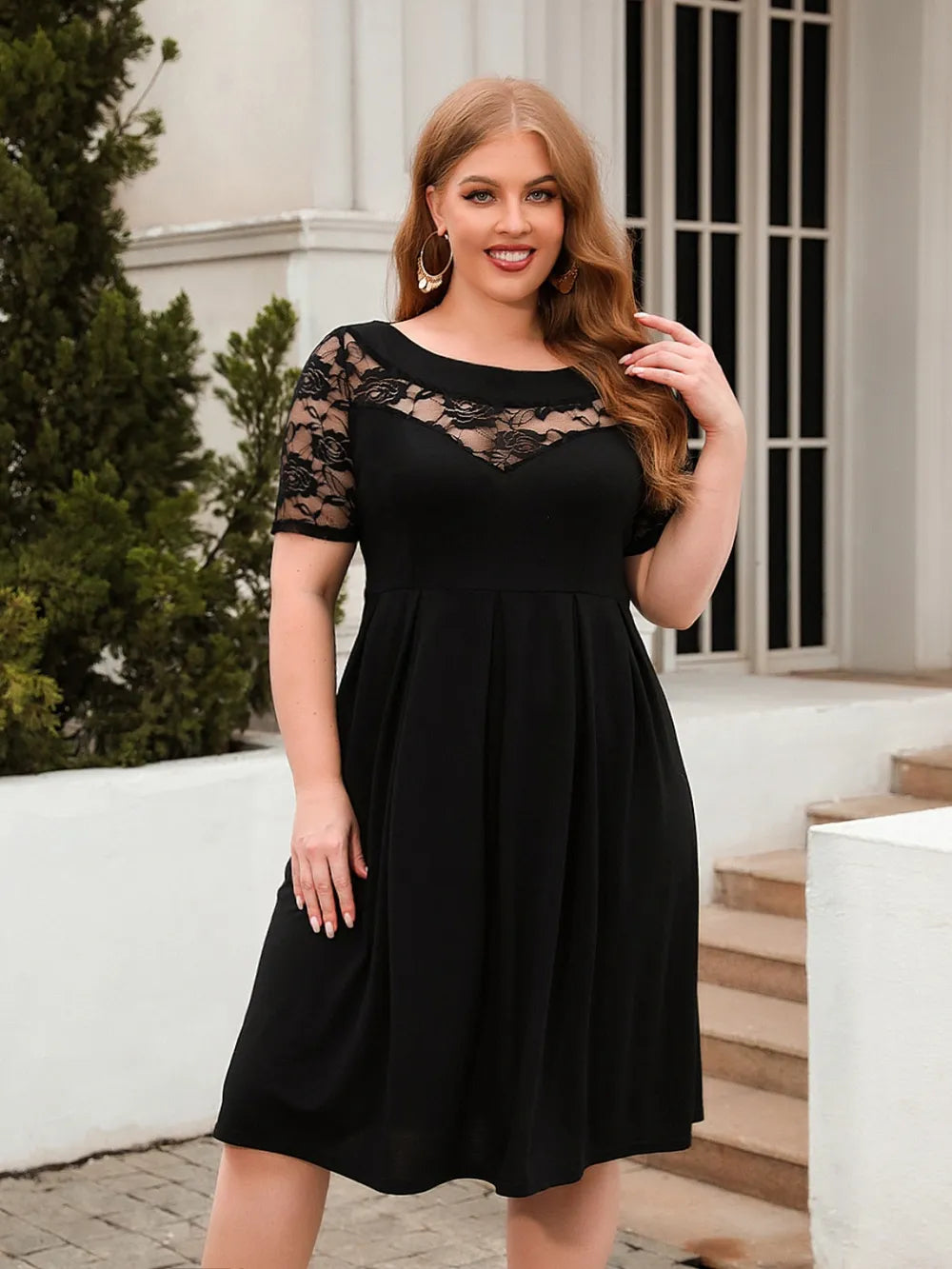 Women's Plus Size Ruched Short-Sleeve Dress