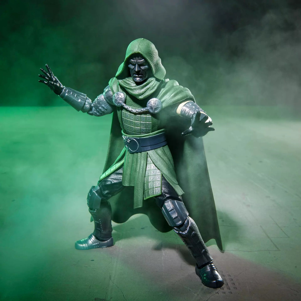 Marvel Legends Doctor Doom 6-Inch Figure