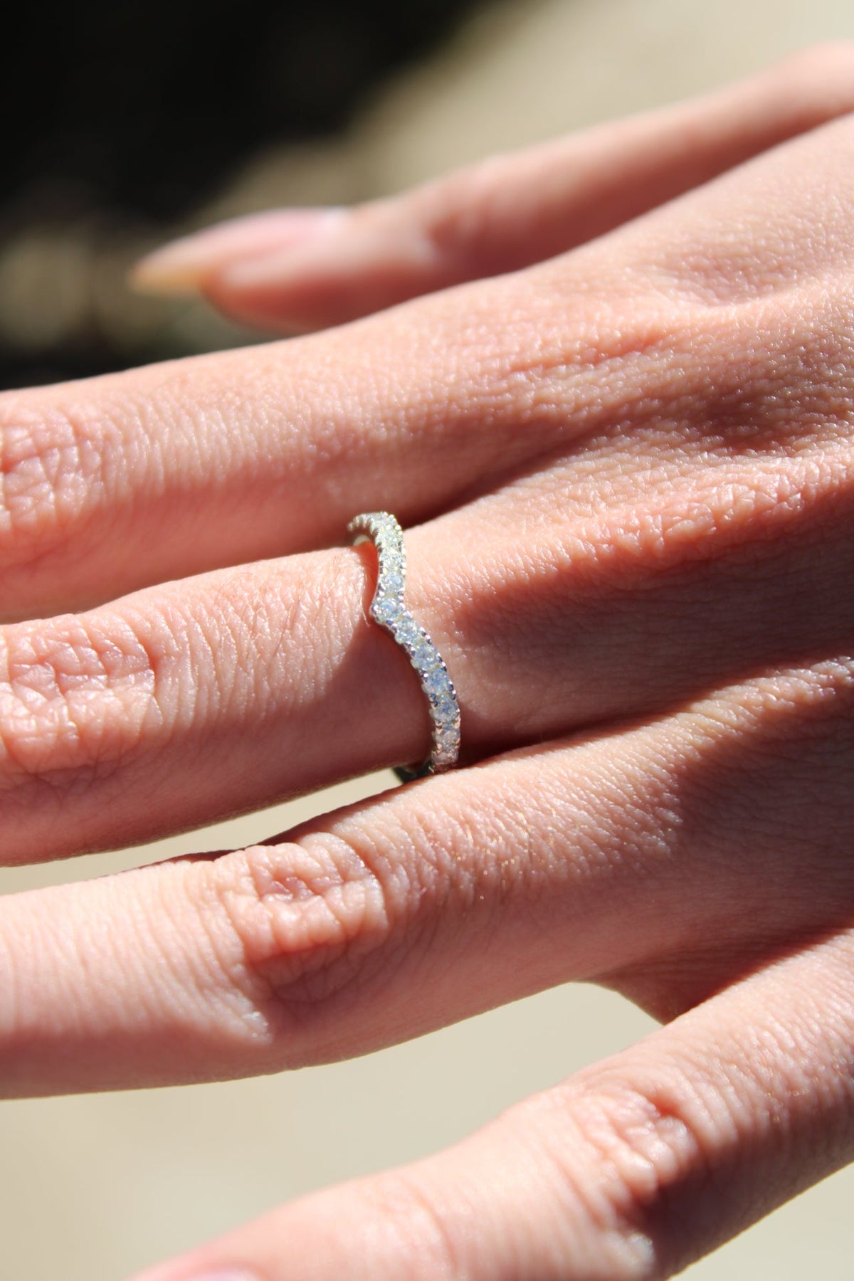 1.8mm Moissanite V-Shaped Ring – 925 Sterling Silver