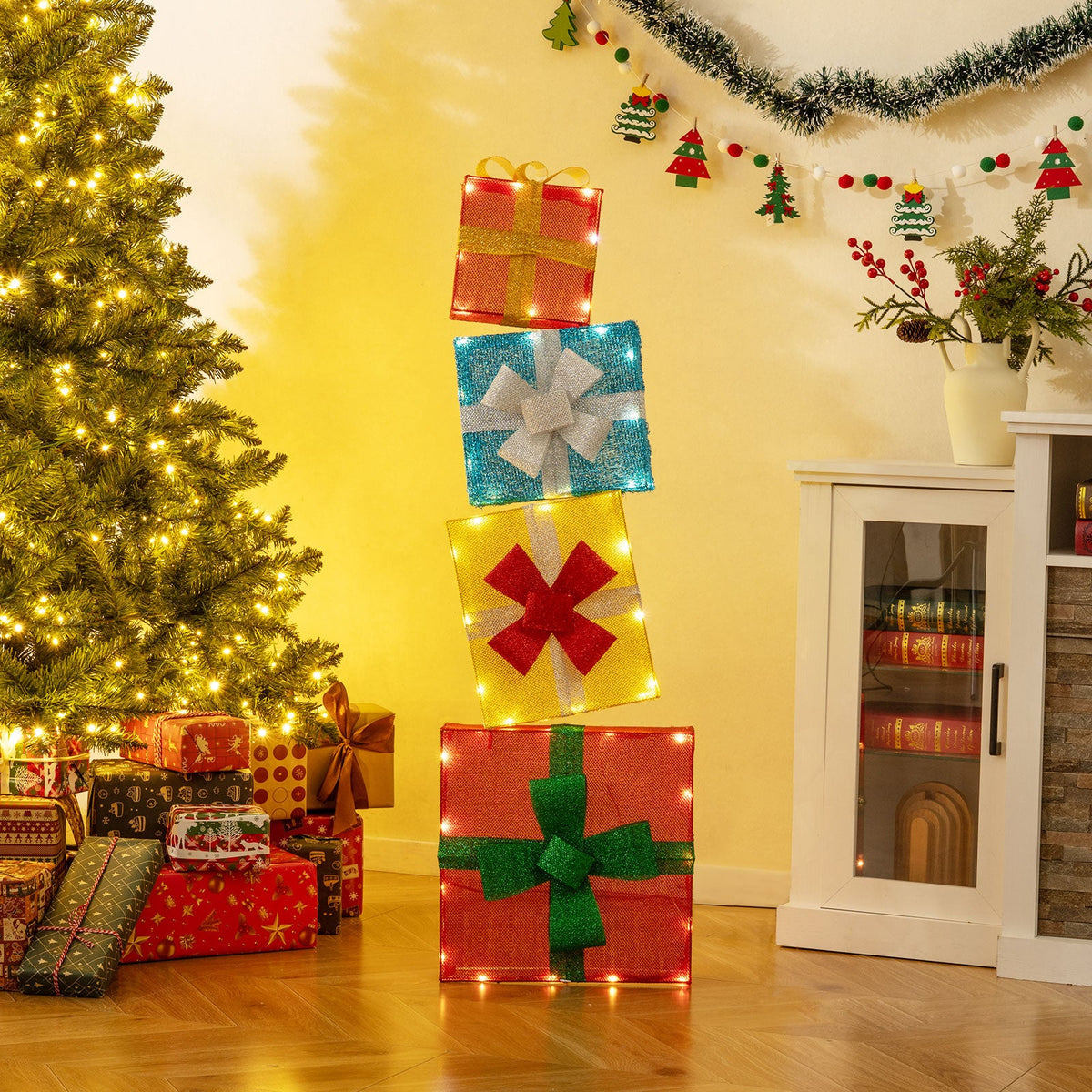Lighted Gift Boxes Christmas Decoration 2D Set of 4 Pre-Lit Stacked Christmas Gift Boxes