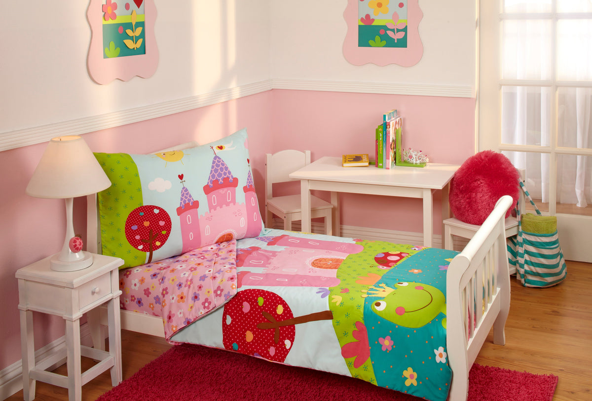 Everything Kids Fairytale Castle Toddler Bedding — 4 Pieces