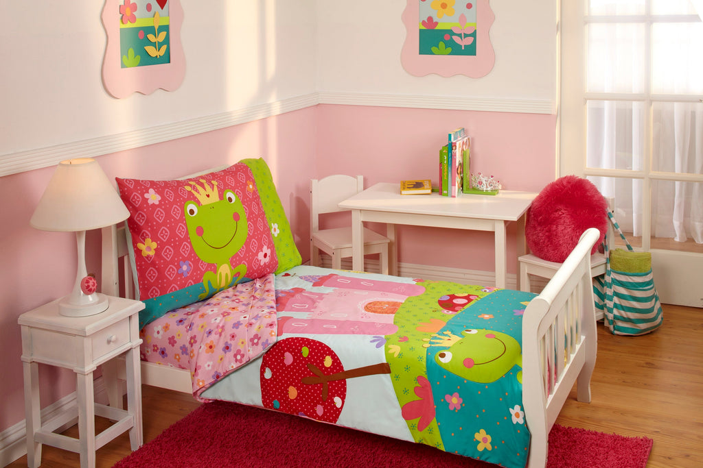 Everything Kids Fairytale Castle Toddler Bedding — 4 Pieces