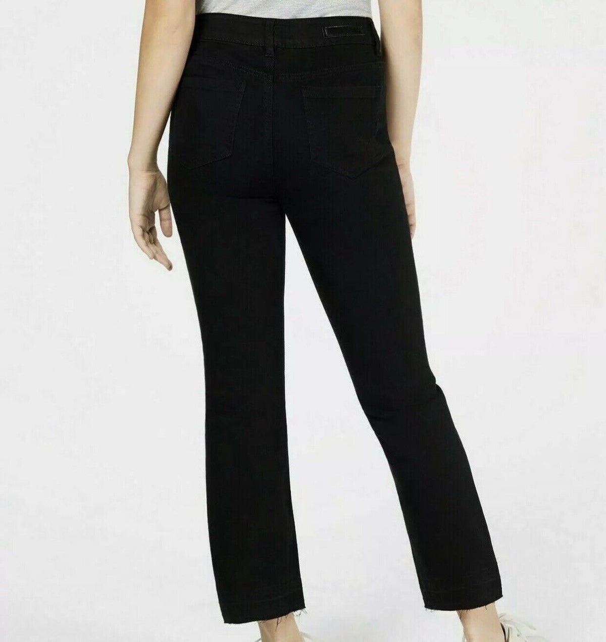 Dollhouse Juniors High-Waist Kick-Boot Jeans – Black