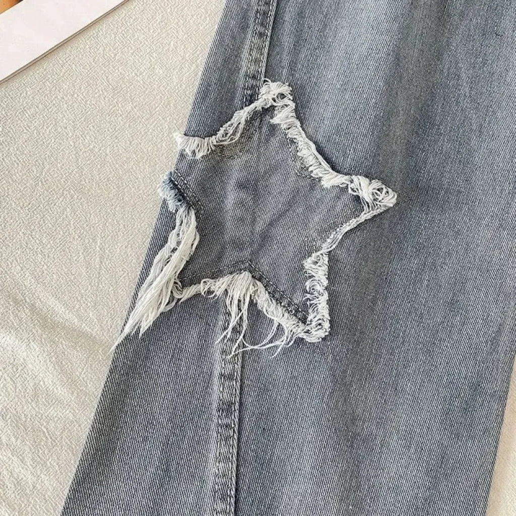 Women’s Star-Patch Distressed Straight-Leg Jeans