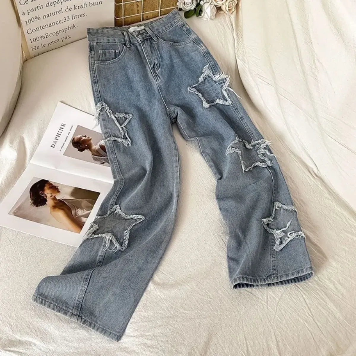 Women’s Star-Patch Distressed Straight-Leg Jeans