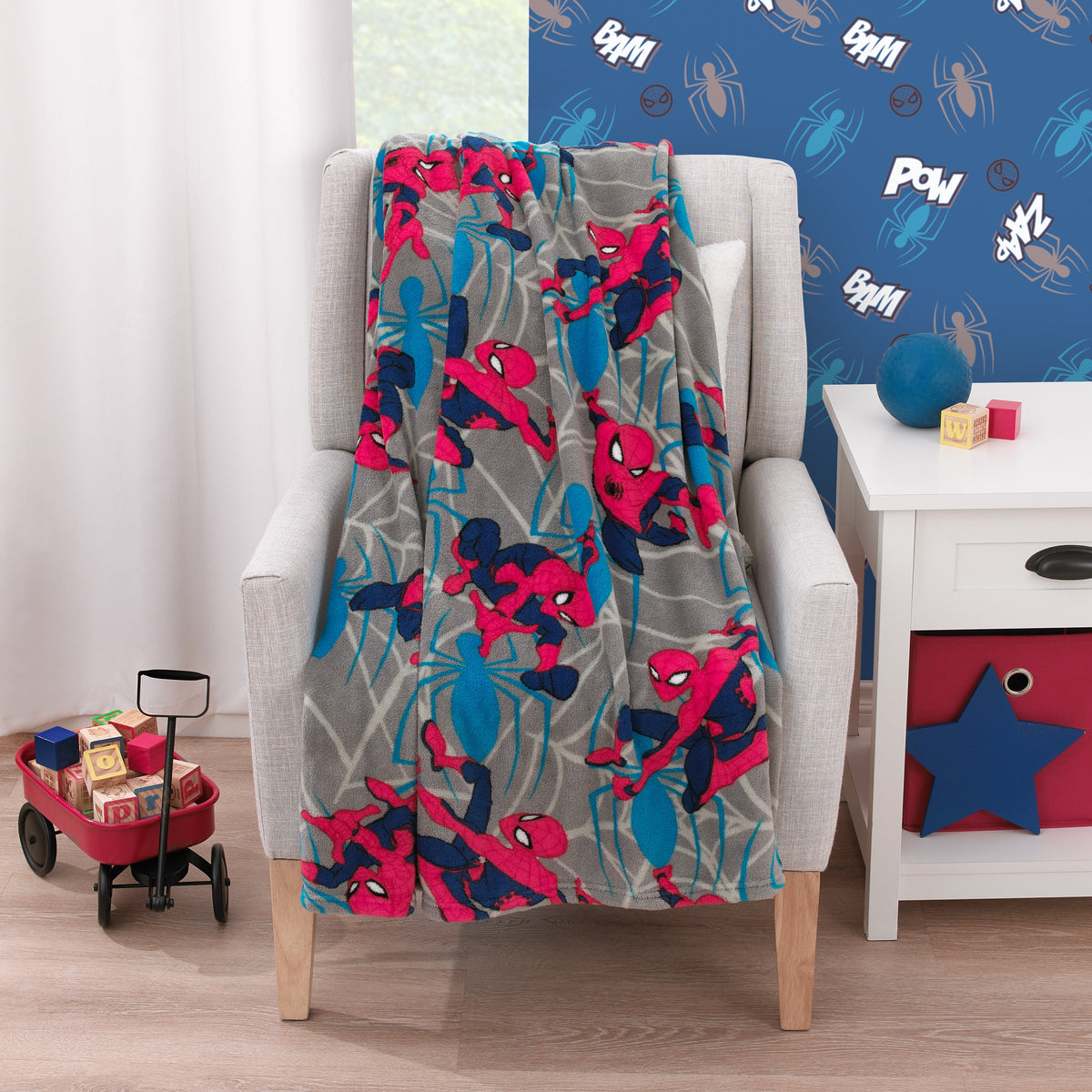 Marvel Spider-Man Plush Toddler Blanket — 40 x 50 in