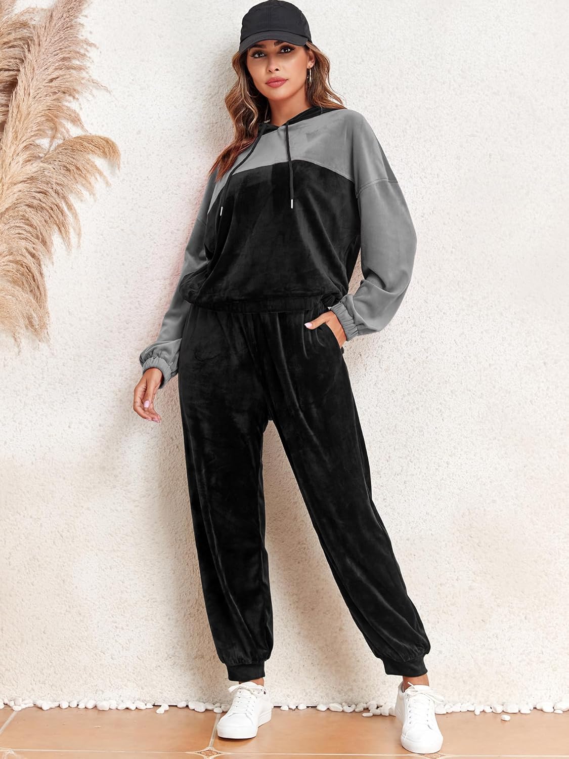 ZAFUL Women’s Colorblock Velour Hoodie & Pants Set